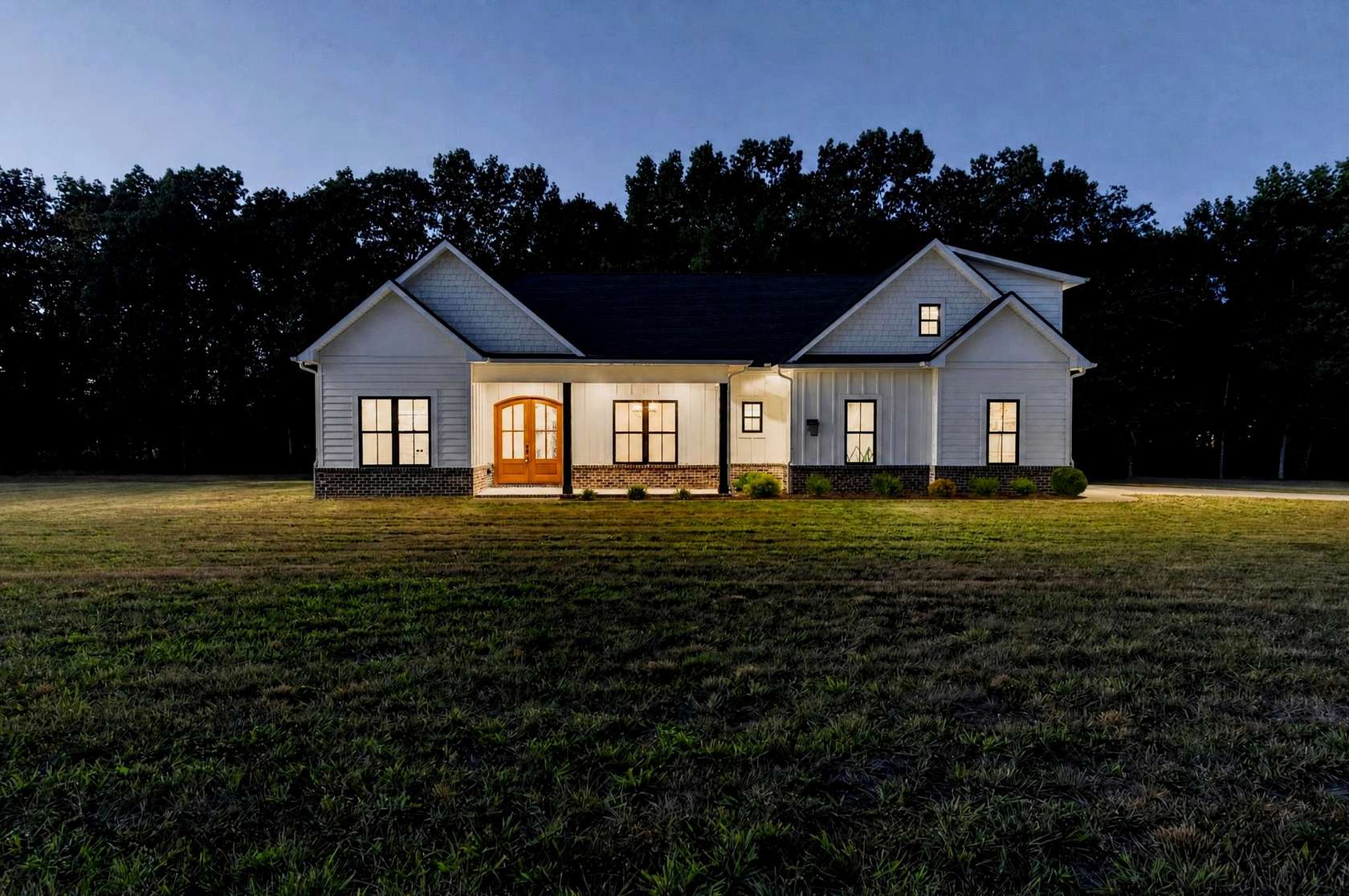 2 Acres of Land with Home for Sale in Tullahoma, Tennessee