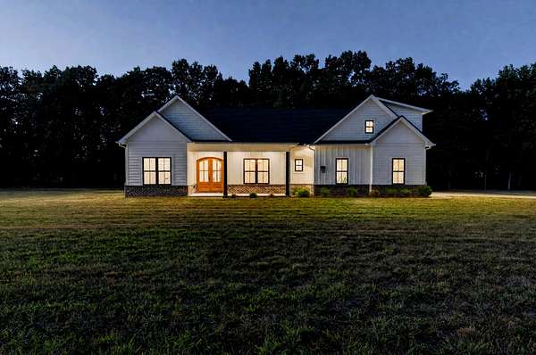 2 Acres of Land with Home for Sale in Tullahoma, Tennessee