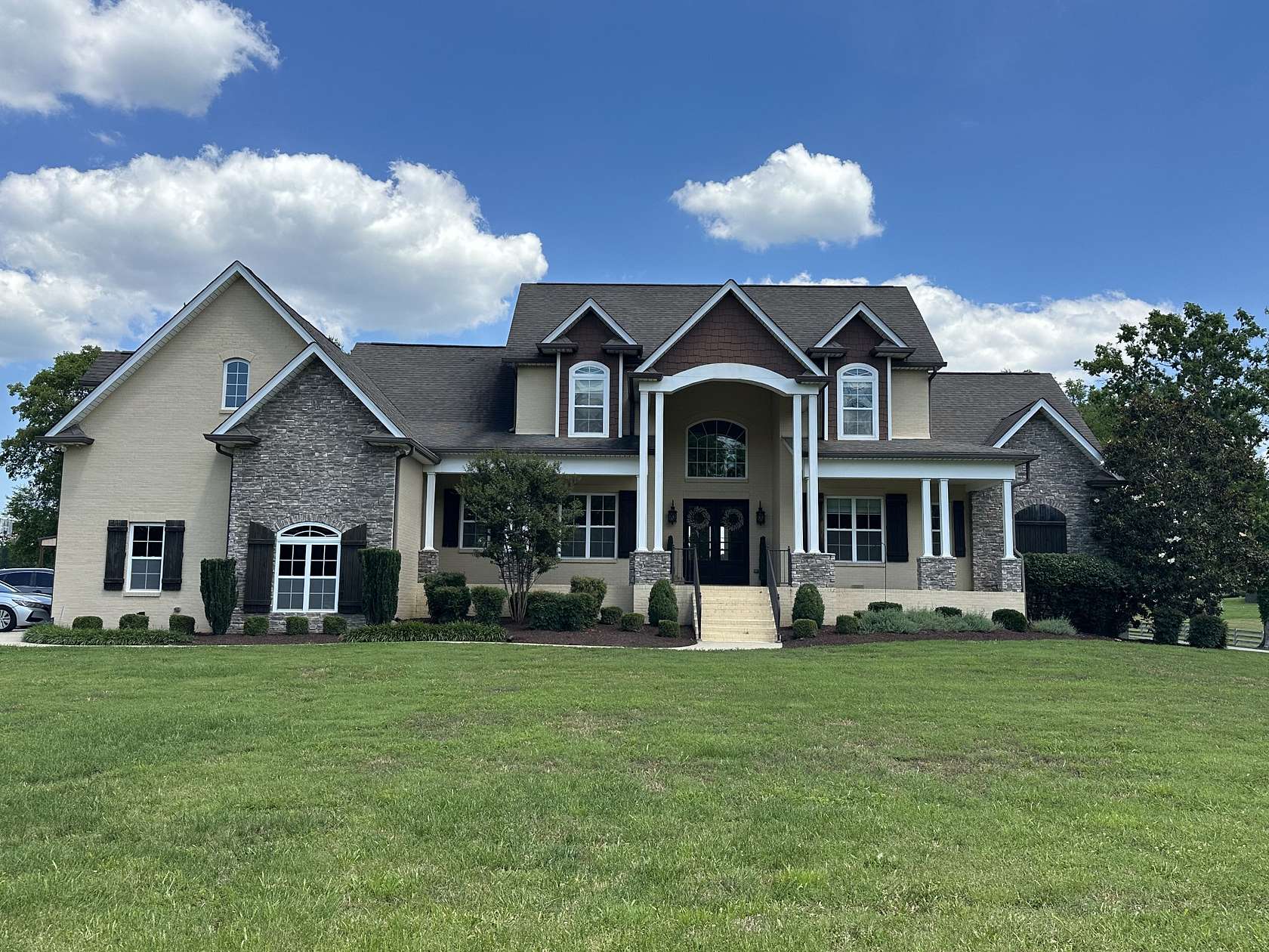 5.48 Acres of Land with Home for Sale in Gallatin, Tennessee