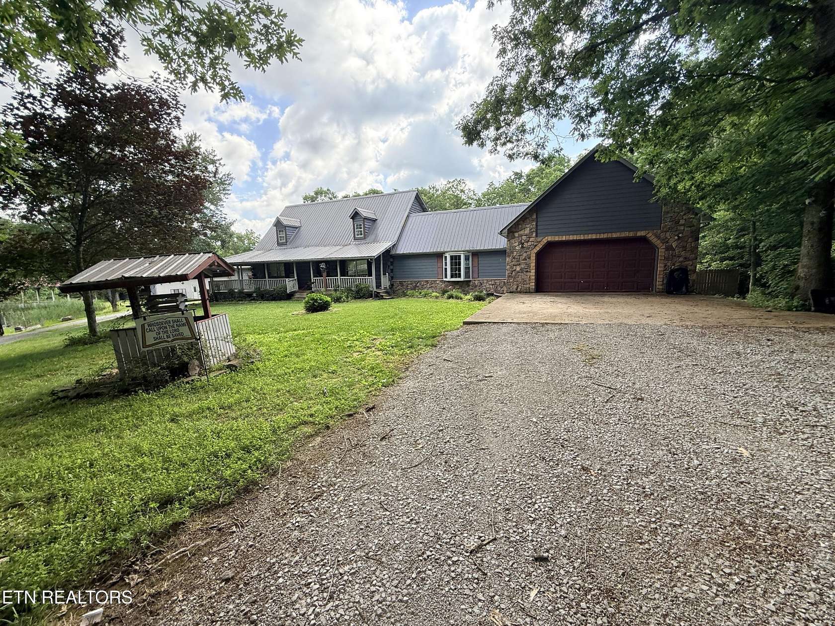 4 Acres of Land with Home for Sale in Clarkrange, Tennessee