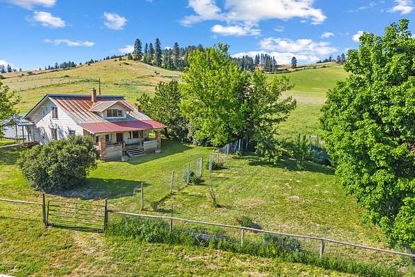 160 Acres of Agricultural Land with Home for Sale in Rice, Washington
