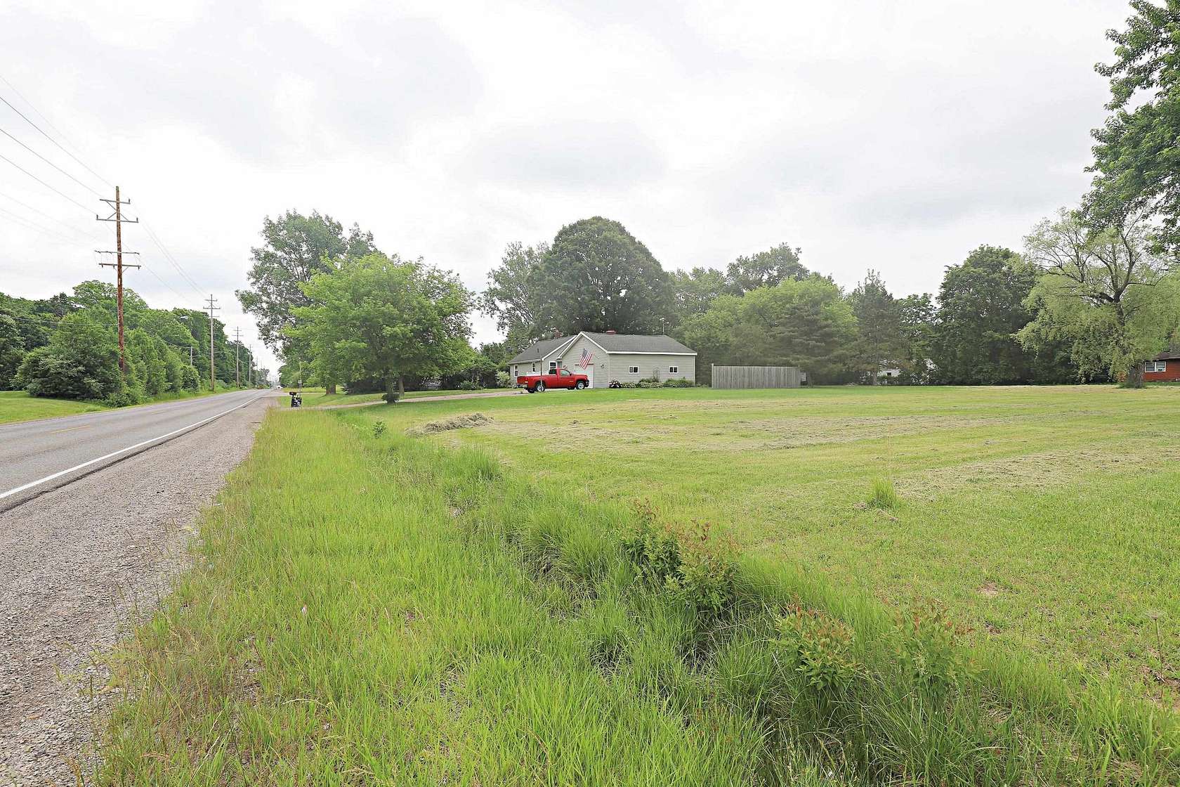 0.48 Acres of Residential Land for Sale in Flint, Michigan