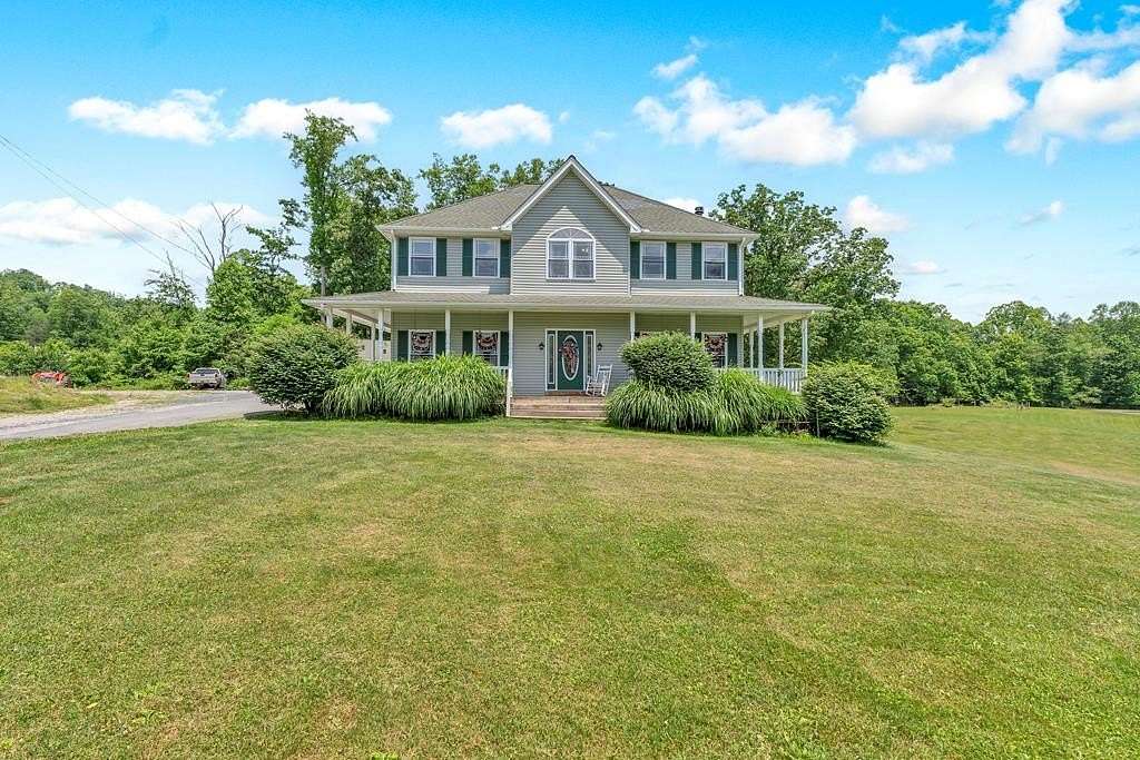 26 Acres of Agricultural Land with Home for Sale in Oak Hill, West Virginia