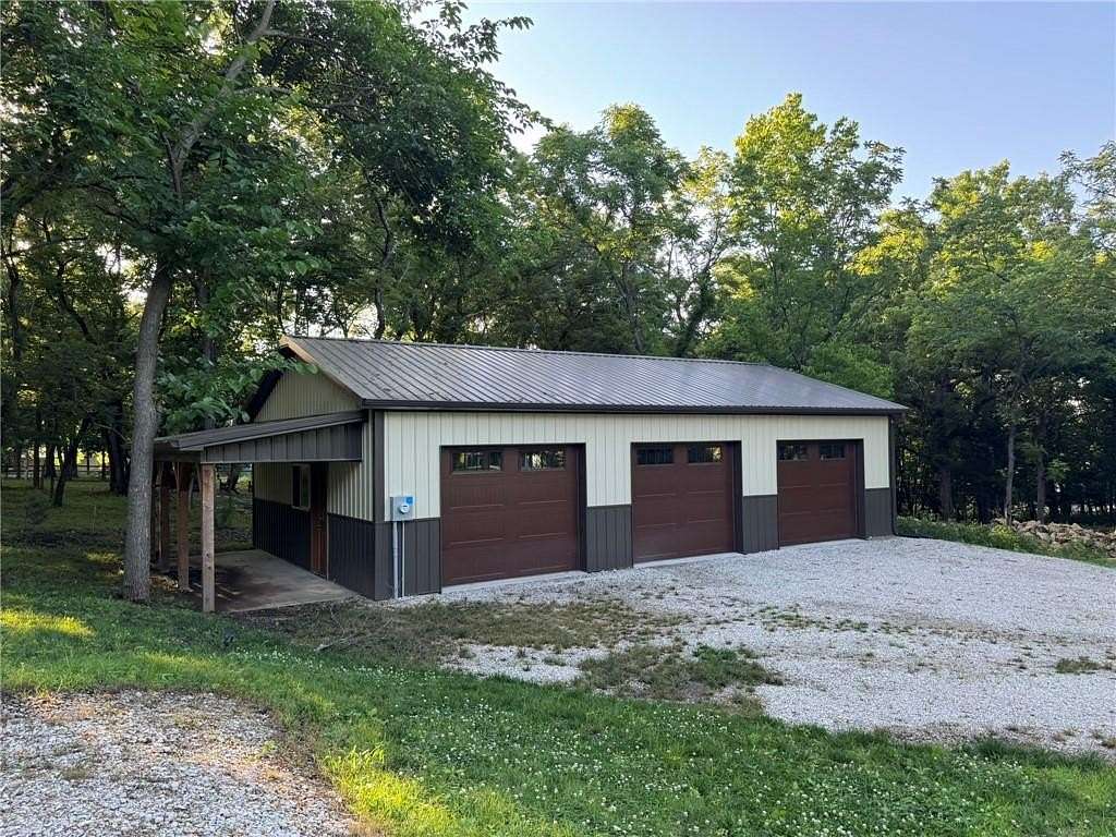 Land for Sale in Linn Valley, Kansas