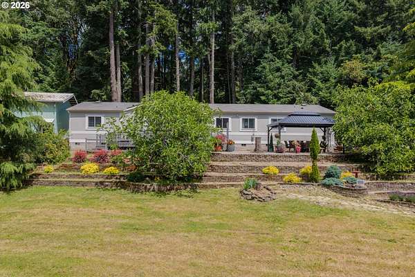 4.65 Acres of Land with Home for Sale in Monroe, Oregon