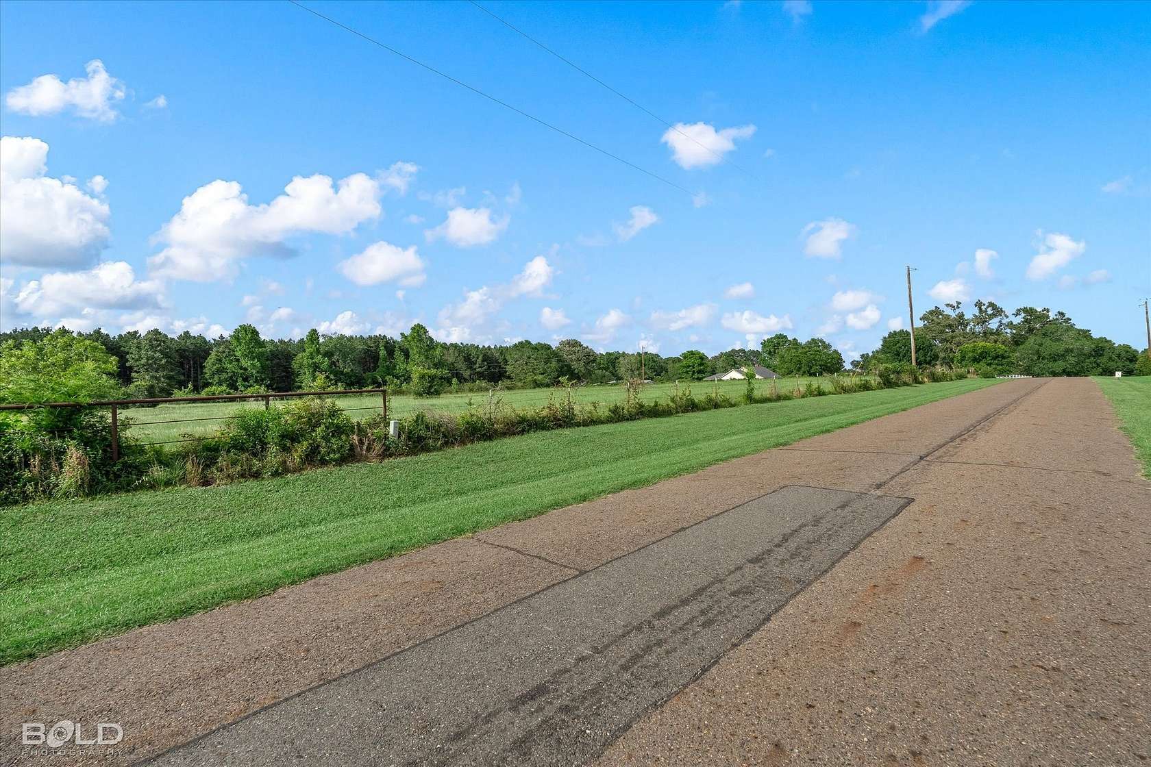 2.24 Acres of Residential Land for Sale in Mansfield, Louisiana