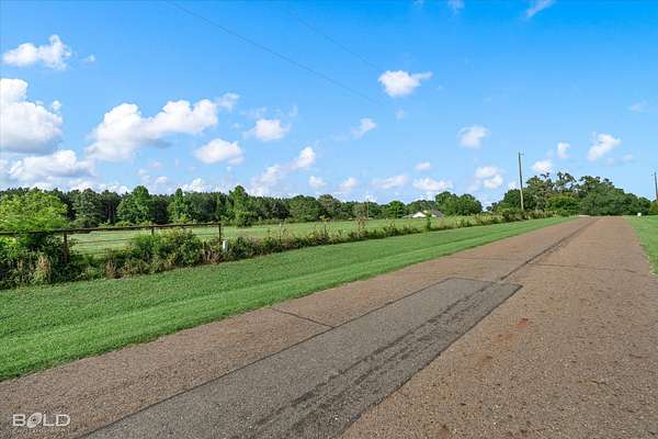 2.24 Acres of Residential Land for Sale in Mansfield, Louisiana