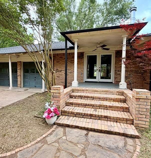 5 Acres of Land with Home for Sale in Mabank, Texas