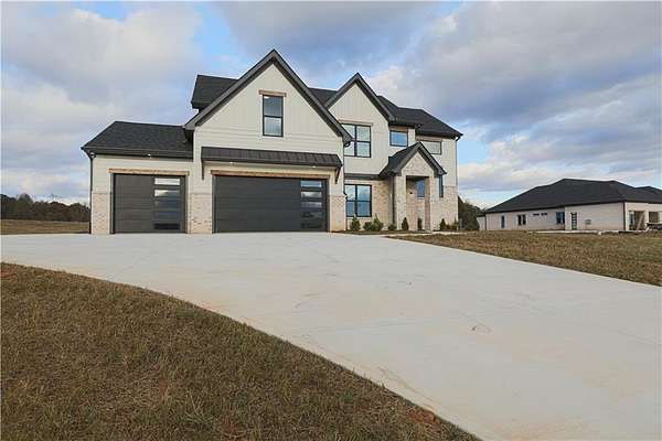 1.5 Acres of Land with Home for Sale in Maysville, Georgia