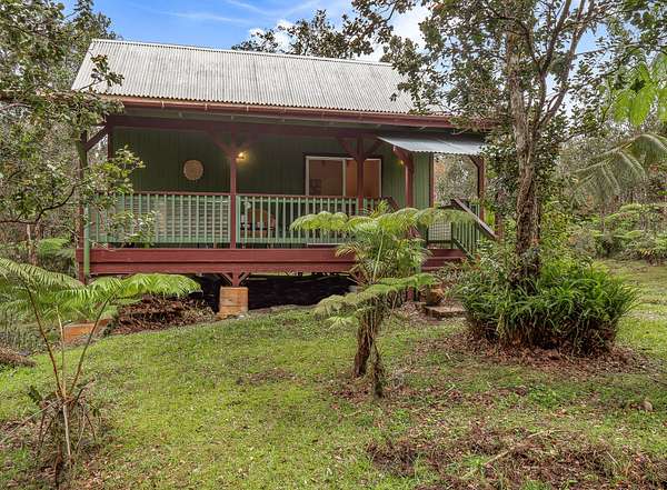 3 Acres of Improved Residential Land for Sale in Volcano, Hawaii