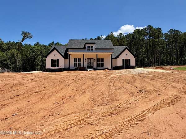 2.5 Acres of Land with Home for Sale in Mendenhall, Mississippi