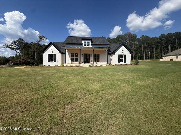 2.5 Acres of Land with Home for Sale in Mendenhall, Mississippi