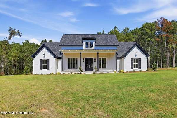 2.5 Acres of Land with Home for Sale in Mendenhall, Mississippi