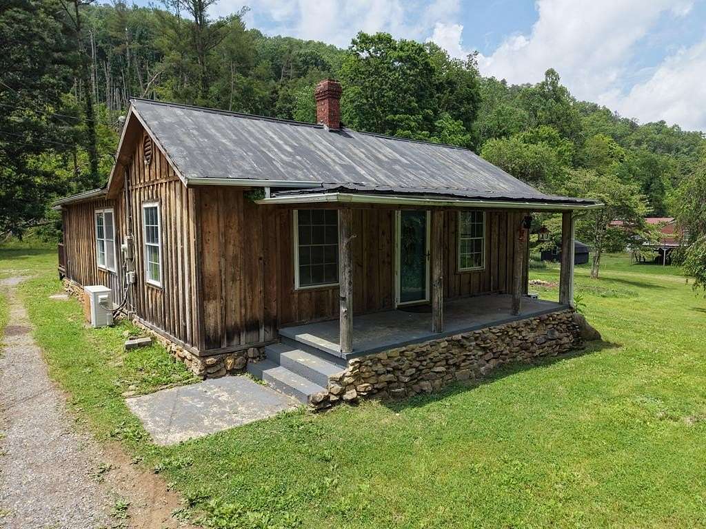 20.4 Acres of Recreational Land with Home for Sale in Marion, Virginia