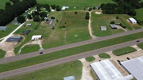 1.58 Acres of Commercial Land for Sale in Grapeland, Texas