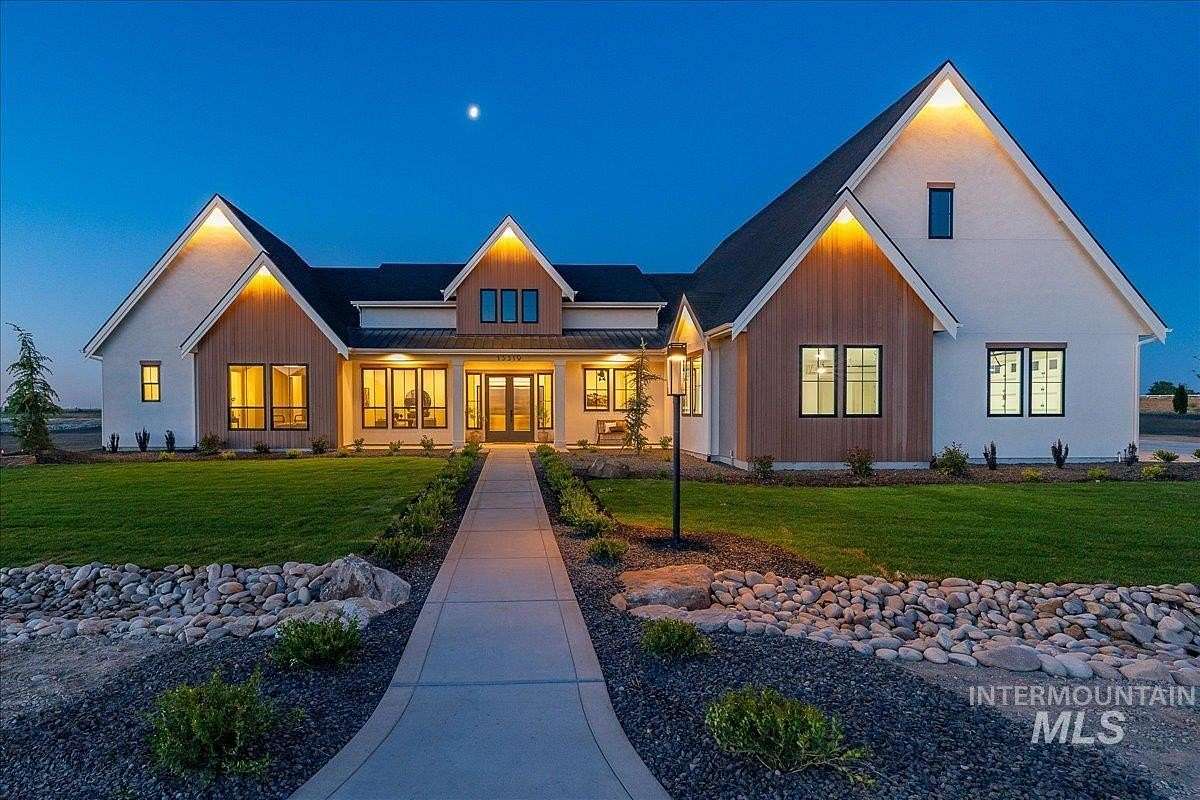 1.84 Acres of Land with Home for Sale in Caldwell, Idaho