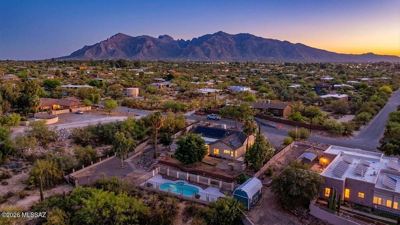 1.5 Acres of Land with Home for Sale in Tucson, Arizona