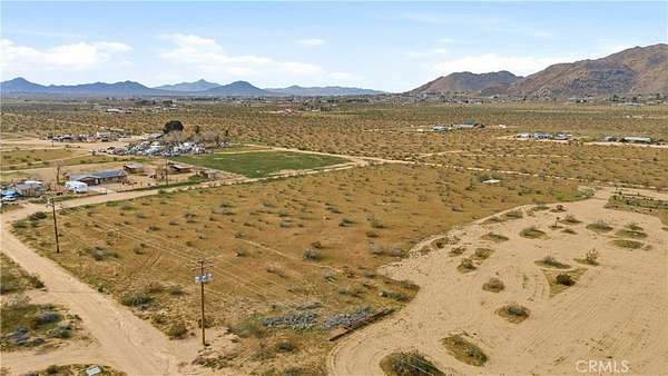 0.83 Acres of Residential Land for Sale in Apple Valley, California