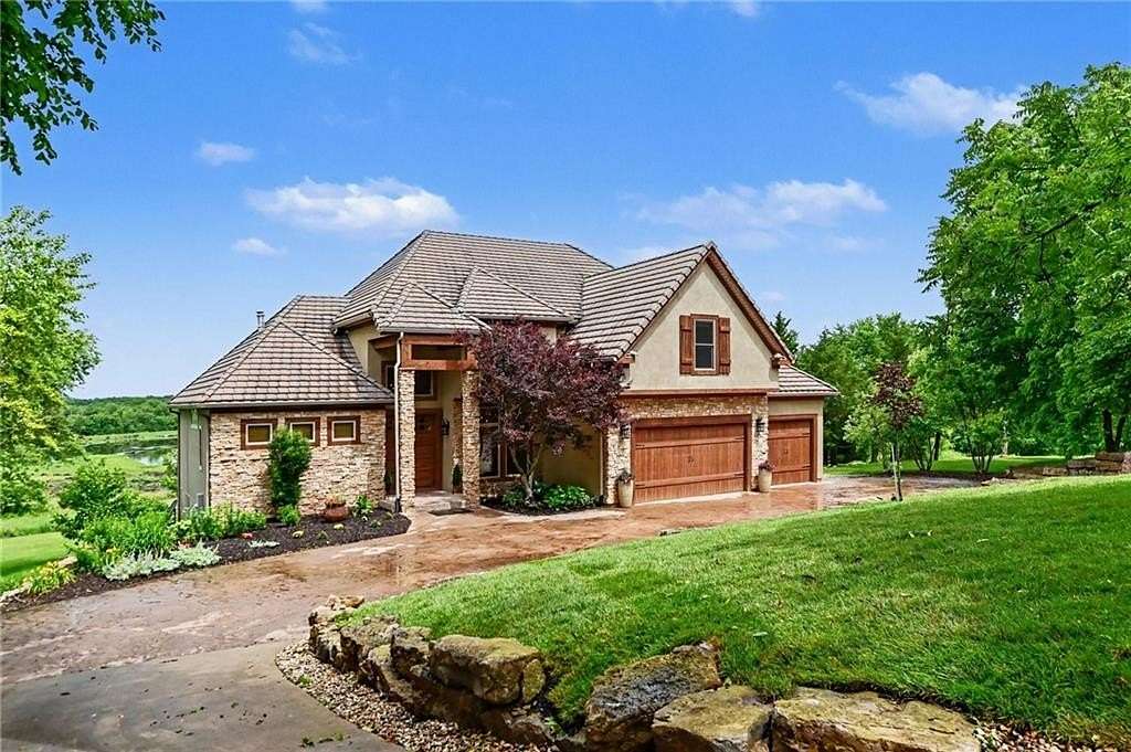 3 Acres of Land with Home for Sale in Paola, Kansas