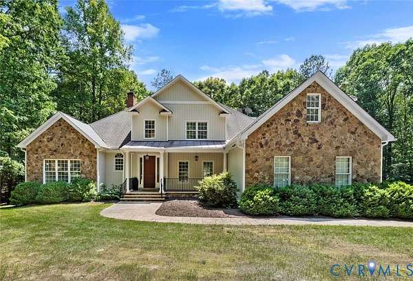 10.5 Acres of Land with Home for Sale in Maidens, Virginia