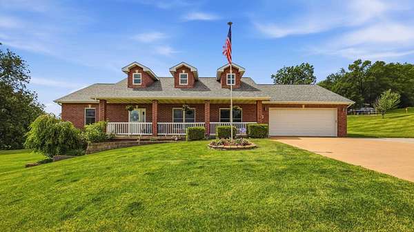2.7 Acres of Land with Home for Sale in Dubuque, Iowa