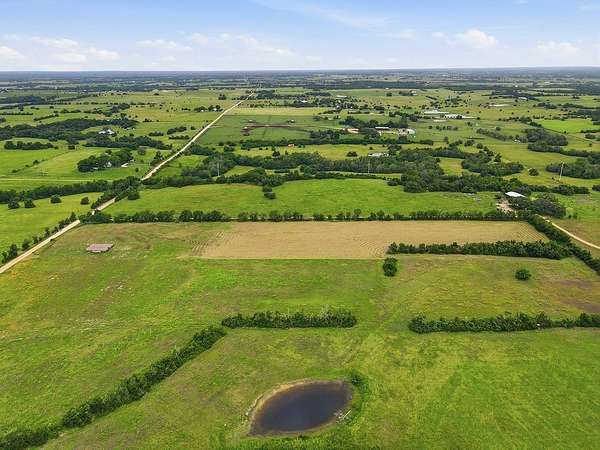 10 Acres of Residential Land for Sale in New Ulm, Texas