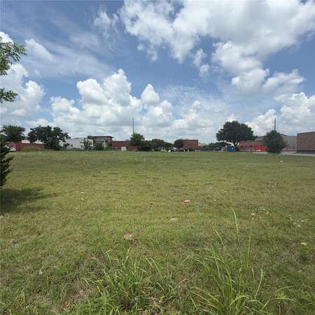 0.92 Acres of Commercial Land for Sale in Rowlett, Texas