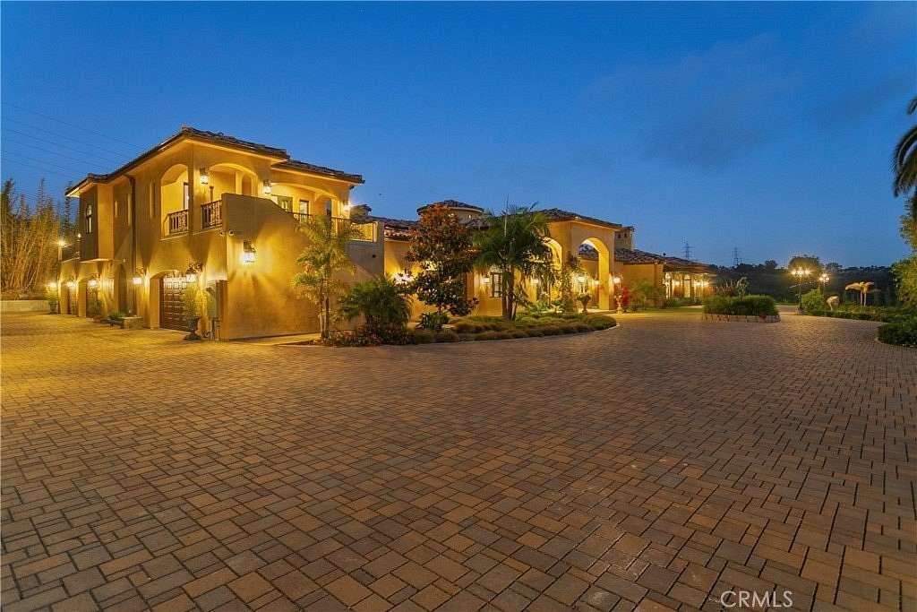 2.23 Acres of Land with Home for Sale in Rancho Santa Fe, California