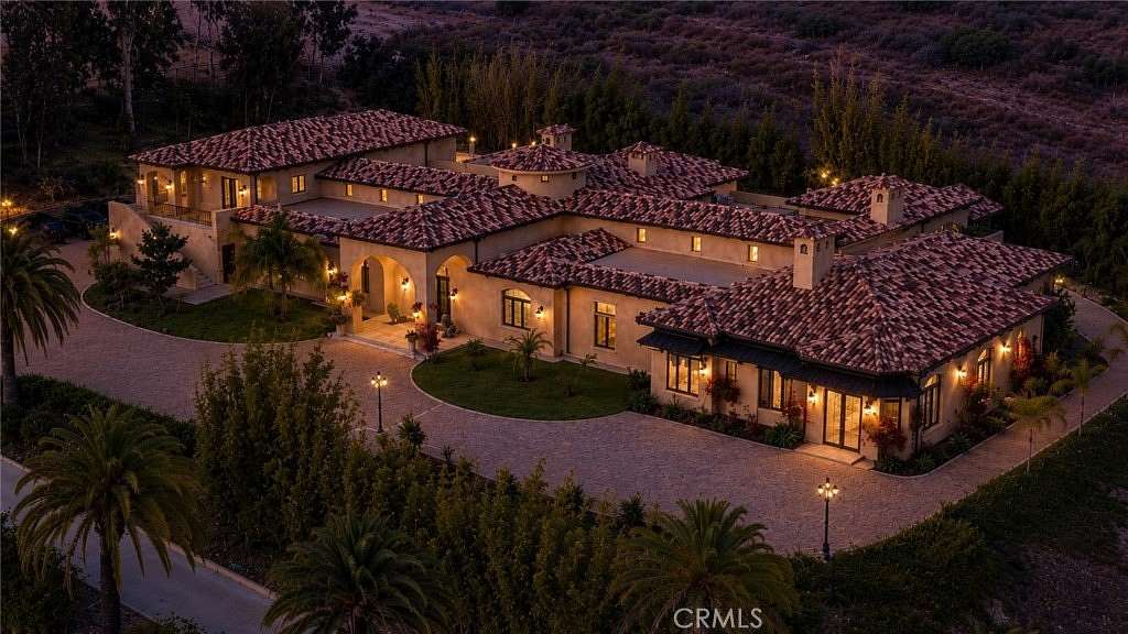 2.23 Acres of Land with Home for Sale in Rancho Santa Fe, California