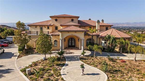 4.84 Acres of Land with Home for Sale in Simi Valley, California