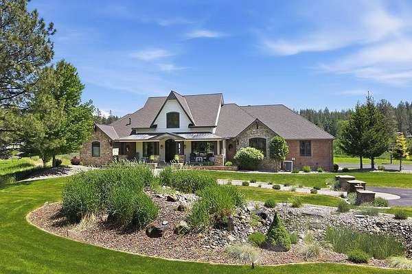 10.1 Acres of Land with Home for Sale in Colbert, Washington