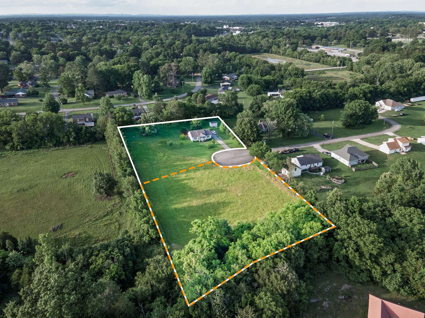 1.29 Acres of Residential Land for Sale in Lewisburg, Tennessee