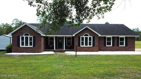 14.4 Acres of Land with Home for Sale in Waycross, Georgia