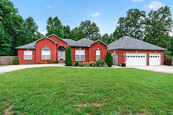 1.52 Acres of Land with Home for Sale in Clarksville, Tennessee