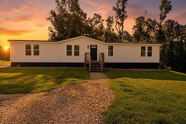 2.7 Acres of Land with Home for Sale in Eatonton, Georgia