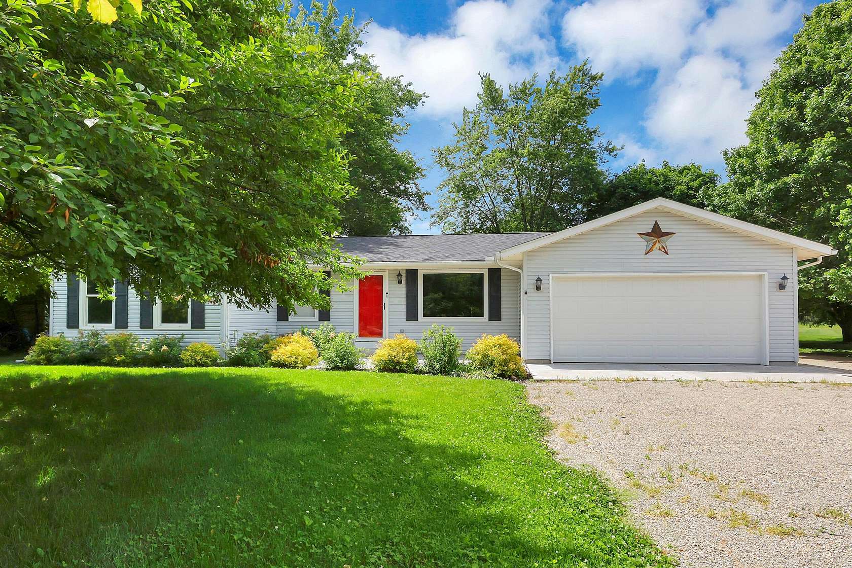 2.77 Acres of Land with Home for Sale in Newark, Ohio