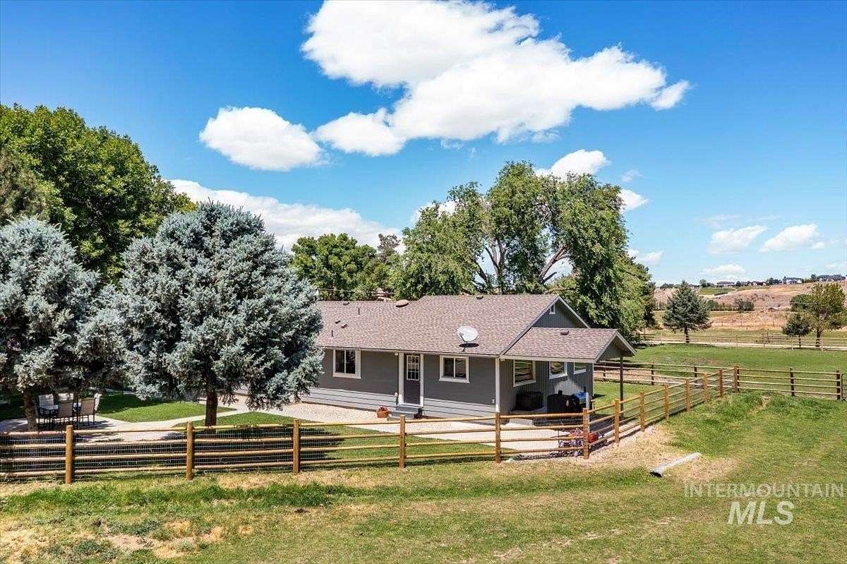 6.48 Acres of Land with Home for Sale in Star, Idaho