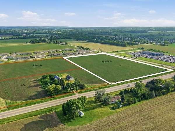 15 Acres of Commercial Land for Sale in Fond du Lac, Wisconsin