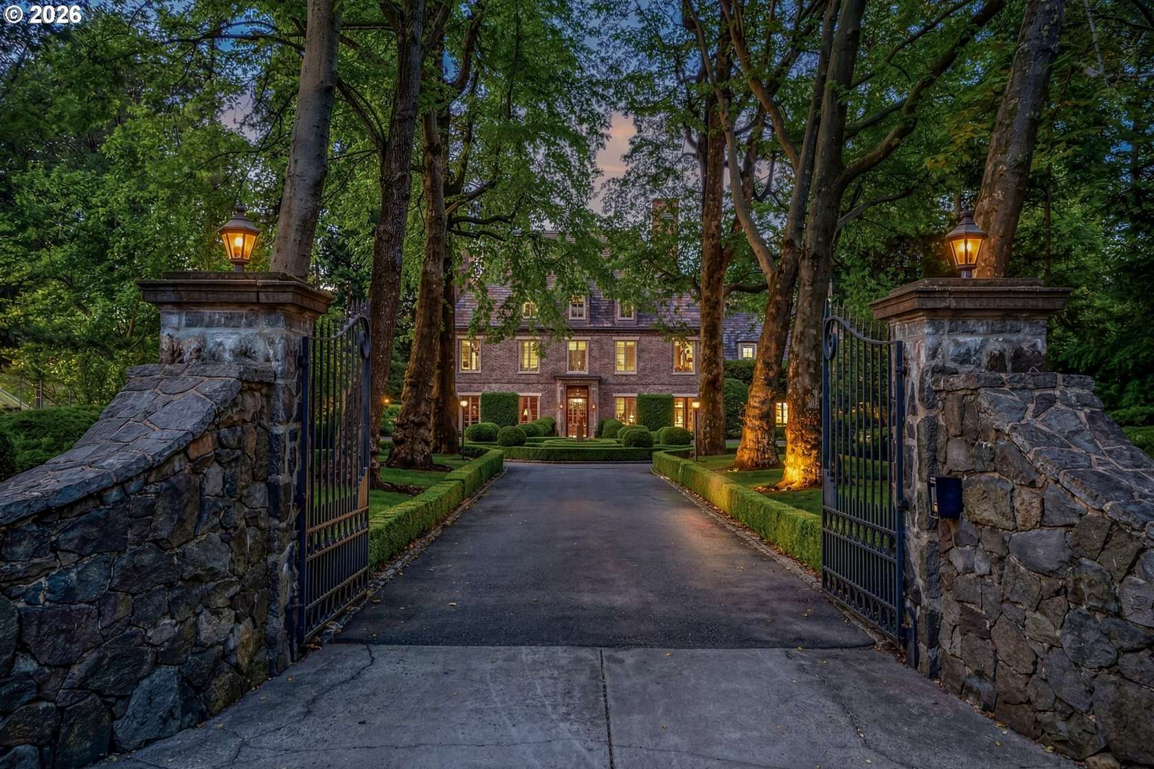 2.1 Acres of Land with Home for Sale in Portland, Oregon - LandSearch
