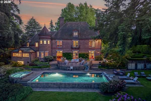 2.1 Acres of Land with Home for Sale in Portland, Oregon