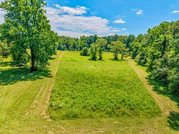 15 Acres of Land for Sale in Fairview, Tennessee