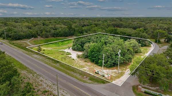 2.84 Acres of Mixed-Use Land for Sale in Spring Hill, Florida
