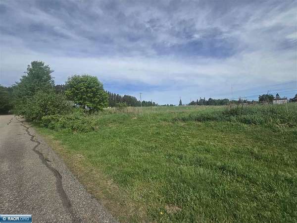 0.45 Acres of Land for Sale in Buhl, Minnesota
