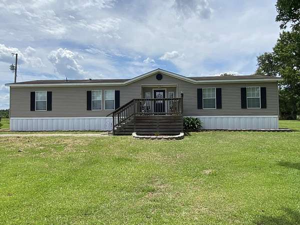1.63 Acres of Land with Home for Sale in Hemingway, South Carolina