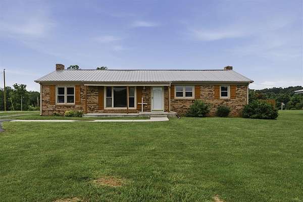 3.28 Acres of Land with Home for Sale in Glasgow, Kentucky