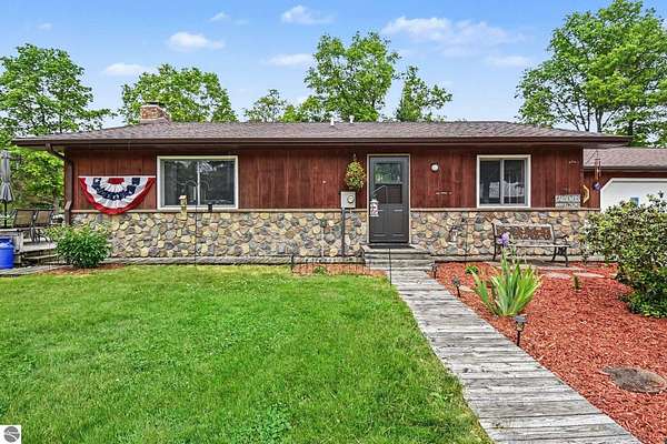 19.6 Acres of Recreational Land with Home for Sale in West Branch, Michigan