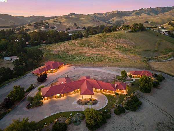6 Acres of Land with Home for Sale in Danville, California