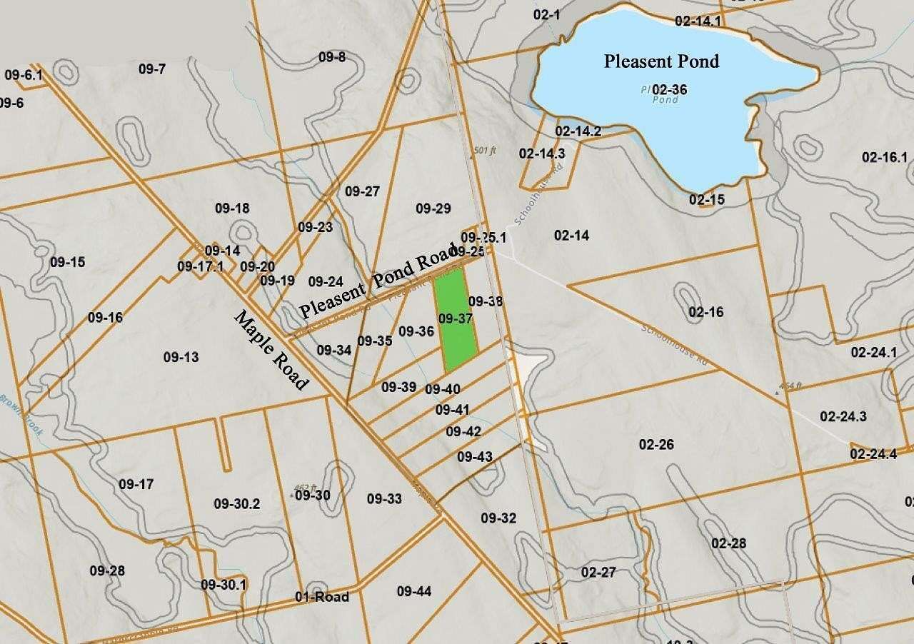 11.7 Acres of Recreational Land for Sale in Atkinson Town, Maine