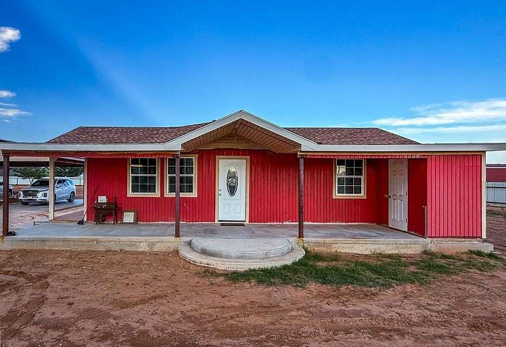 2.64 Acres of Land with Home for Sale in Seminole, Texas
