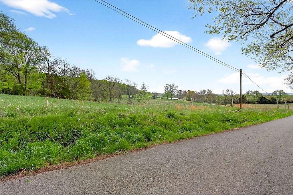 0.85 Acres of Residential Land for Sale in Walling, Tennessee
